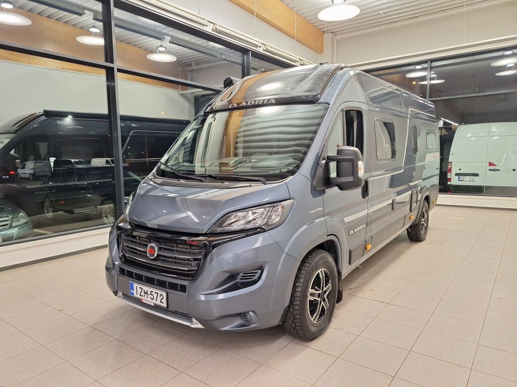 Adria TWIN 640 SGX 2021 Harmaa