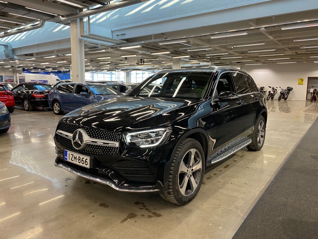 Mercedes-Benz GLC 2021 Musta