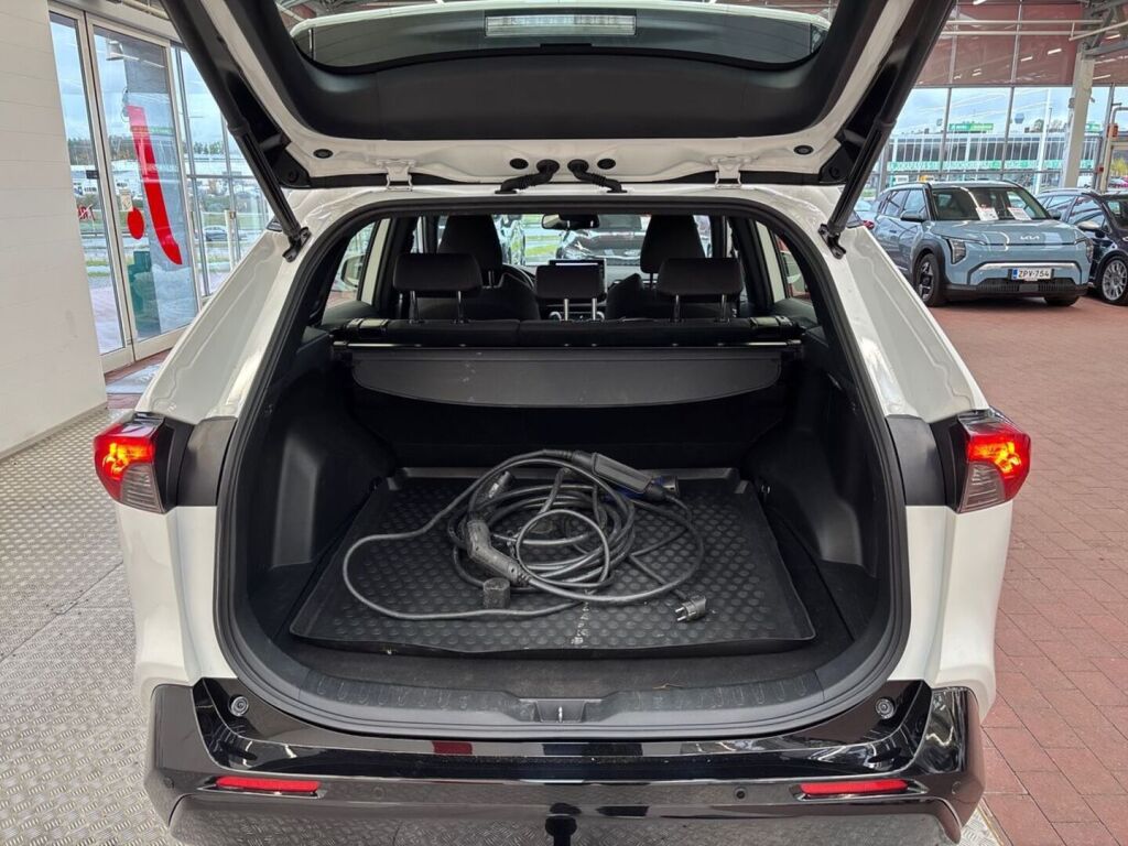 Toyota RAV4 Plug-in 2021 Valkoinen