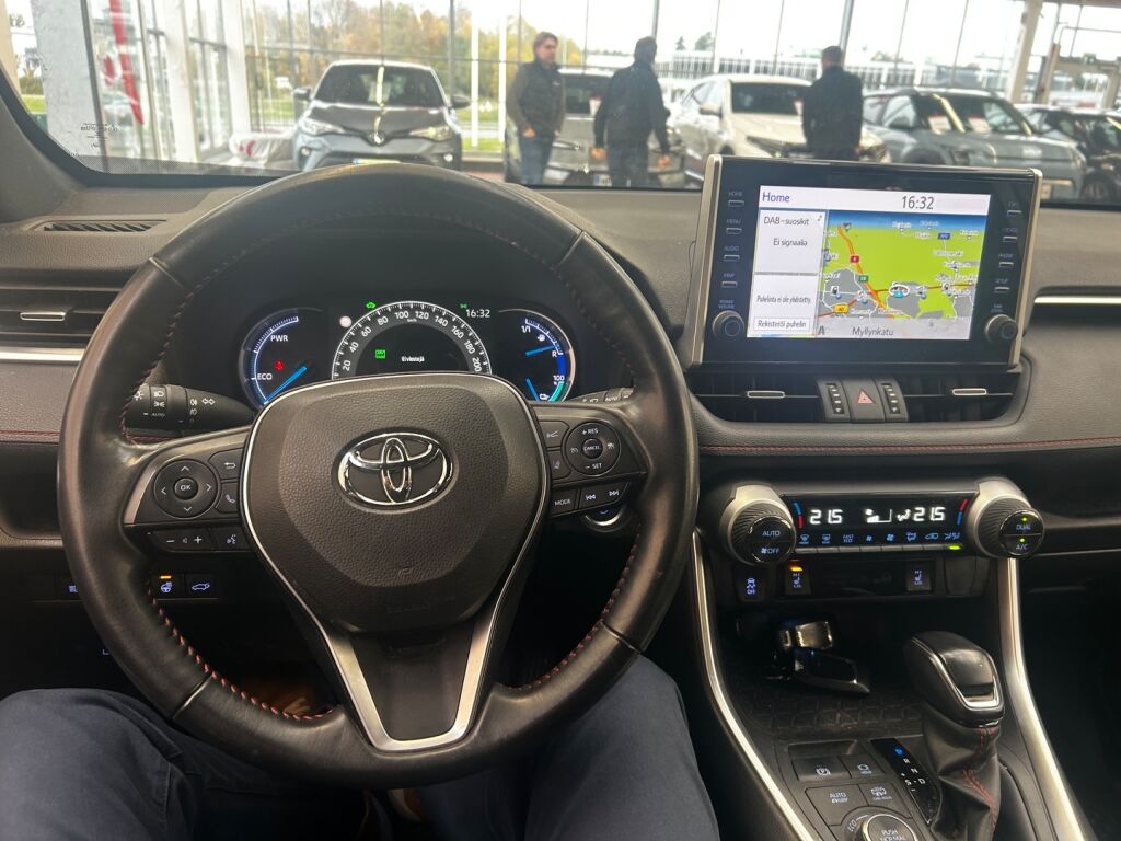 Toyota RAV4 Plug-In 2021, bild 5/8