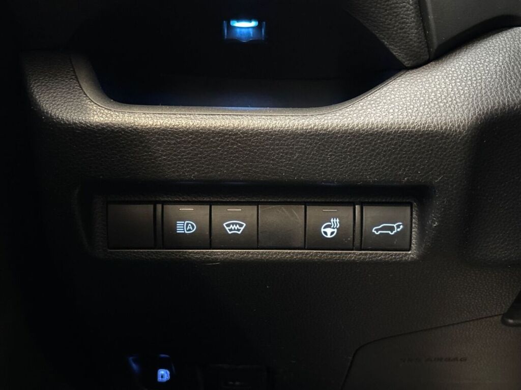 Toyota RAV4 Plug-in 2021 Valkoinen