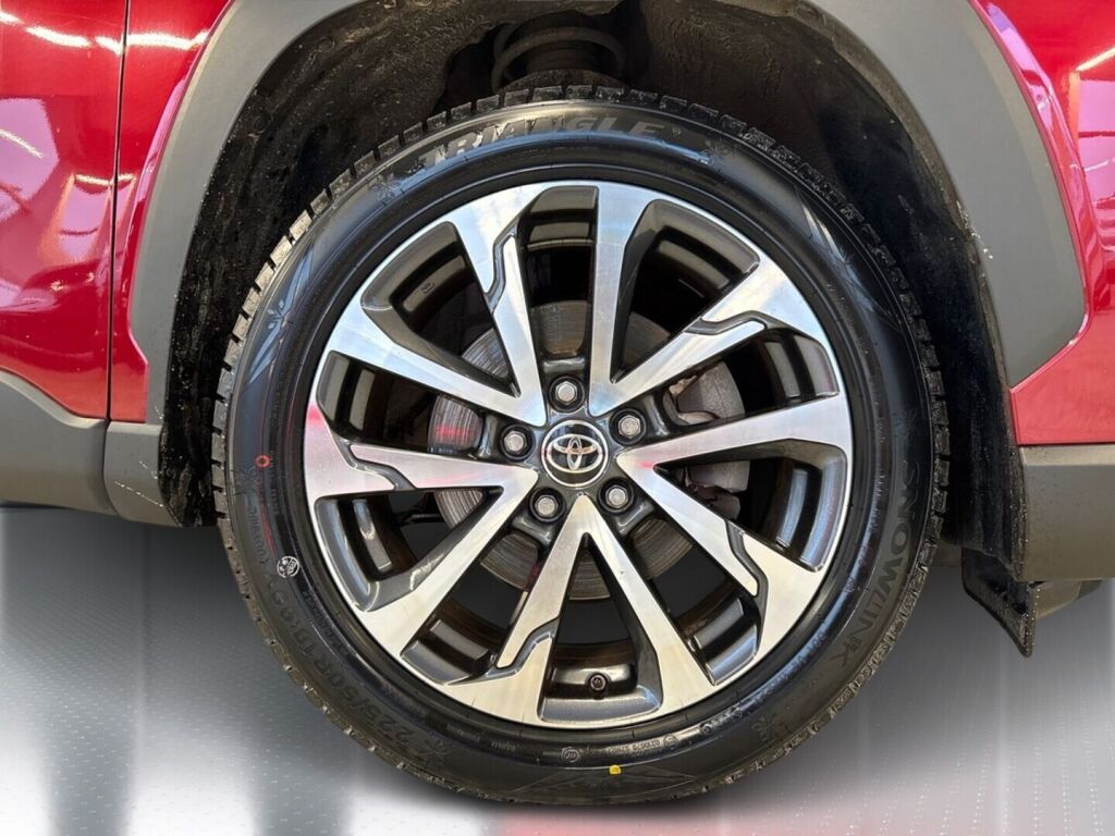Toyota Corolla Cross 2022 Punainen