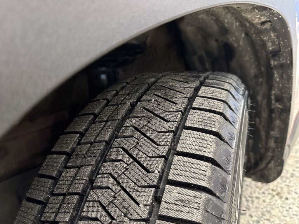 Toyota Corolla Cross 2022 Punainen