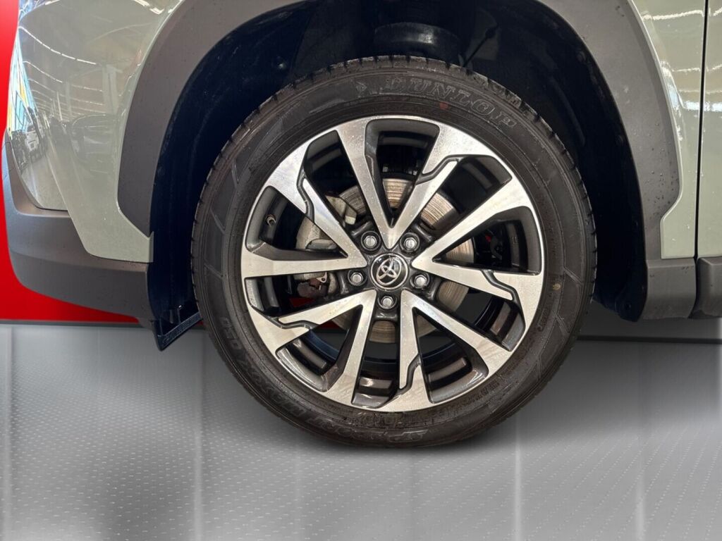 Toyota Corolla Cross 2022 Vihreä (Urban Khaki)