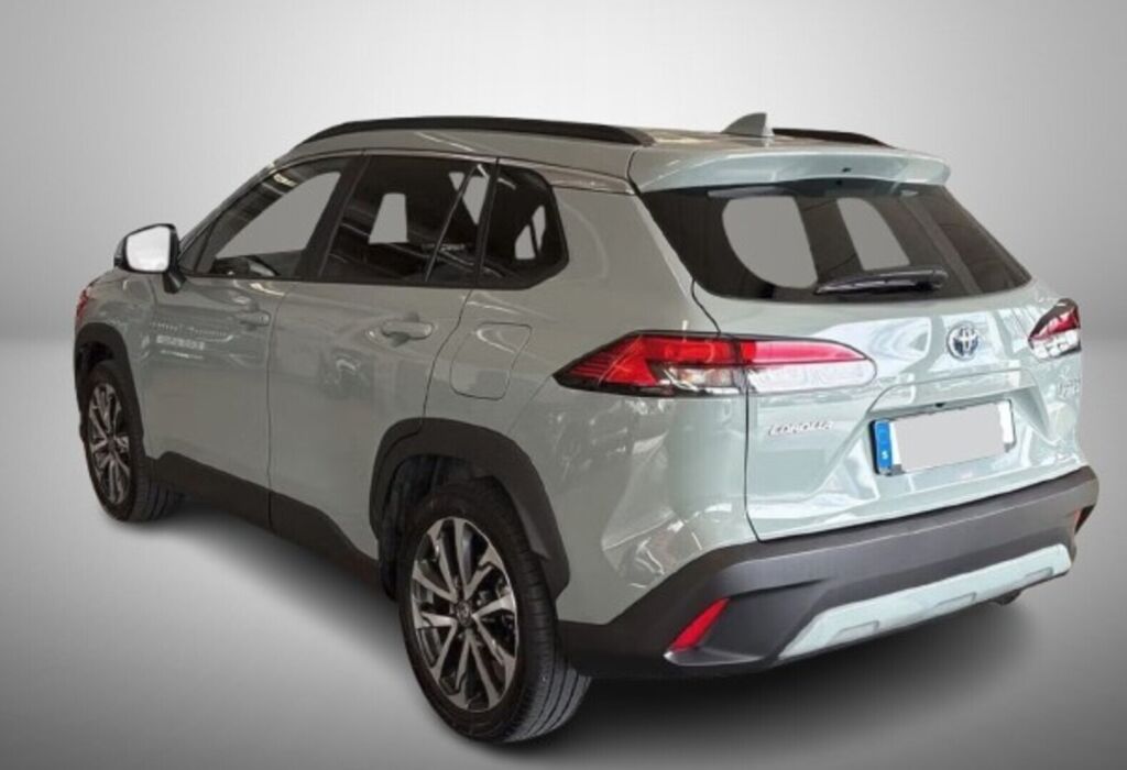 Toyota Corolla Cross 2022 Vihreä (Urban Khaki)