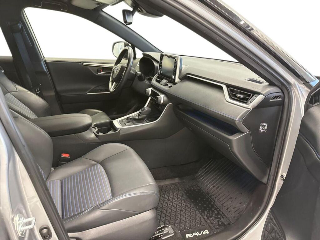 Toyota RAV4 2021 