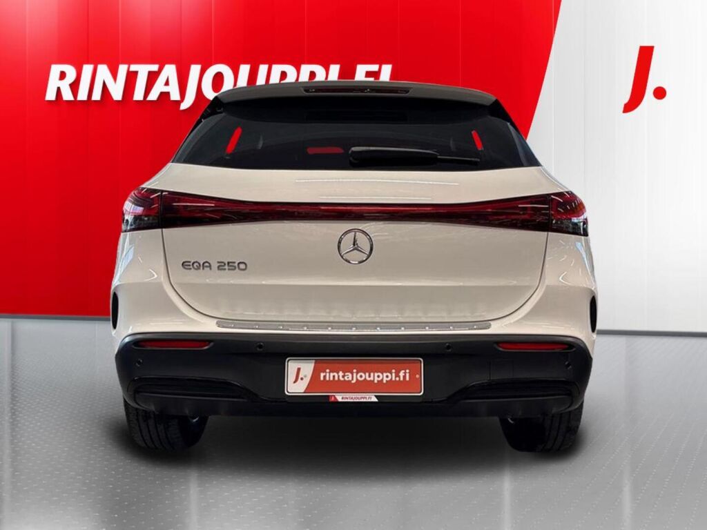 Mercedes-Benz EQA 2021 