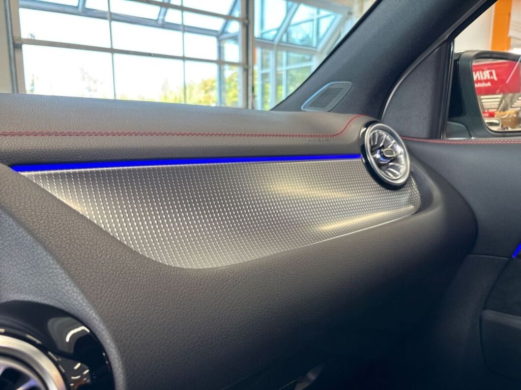 Mercedes-Benz EQA 2021 