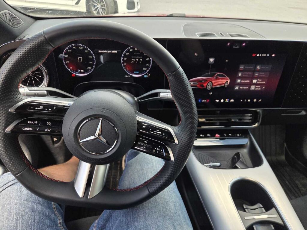 Mercedes-Benz CLA 2026 Punainen (Patagonia Red)