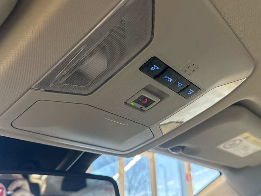 Toyota RAV4 2022 Valkoinen