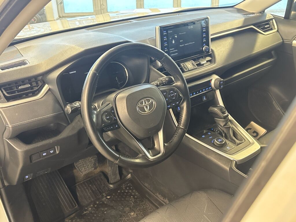 Toyota RAV4 2022 Valkoinen