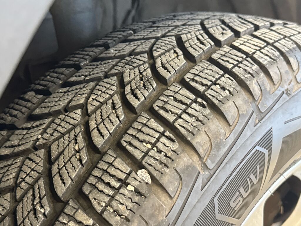 Toyota RAV4 2022 Valkoinen