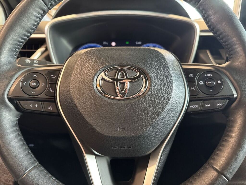 Toyota Corolla Cross 2024 Valkoinen