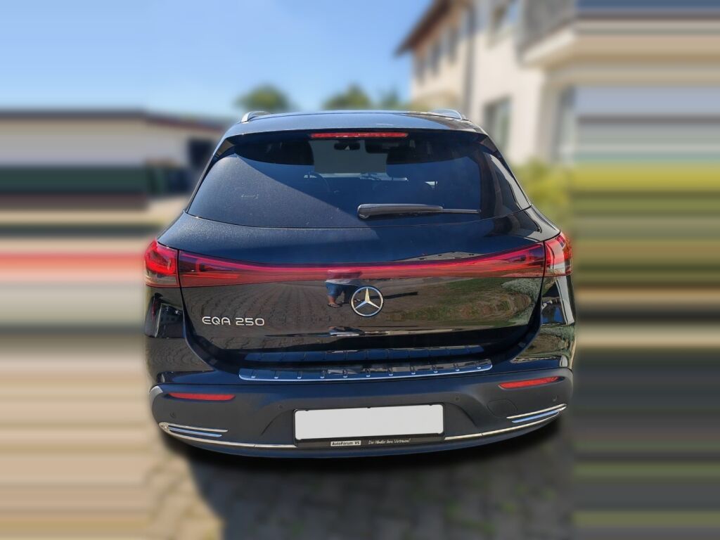 Mercedes-Benz EQA 2022 