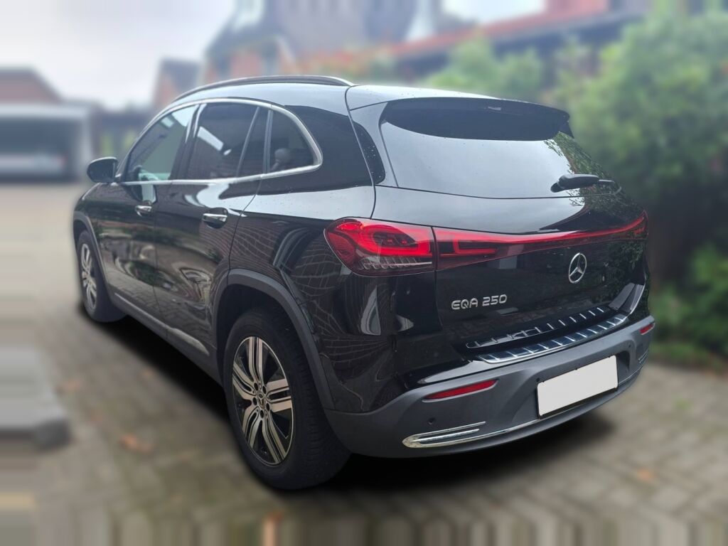 Mercedes-Benz EQA 2023 