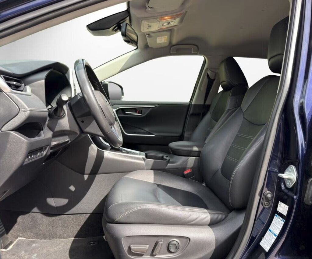 Toyota RAV4 2020 Sininen