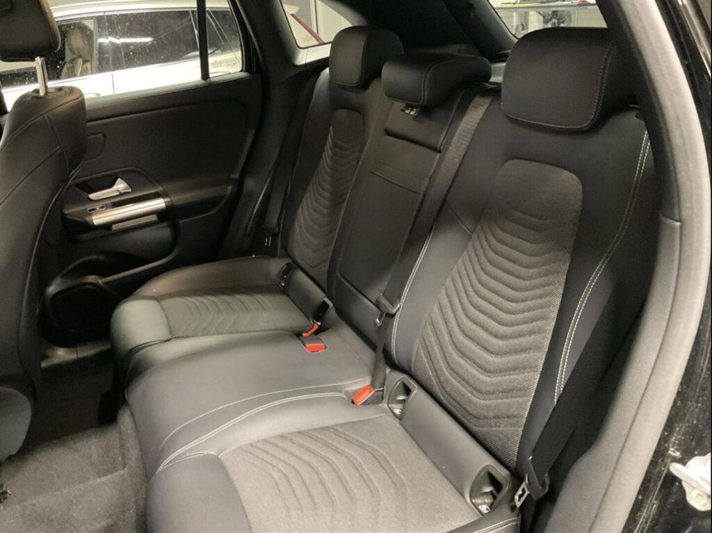 Mercedes-Benz EQA 2023 