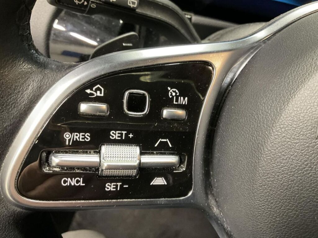 Mercedes-Benz EQA 2023 