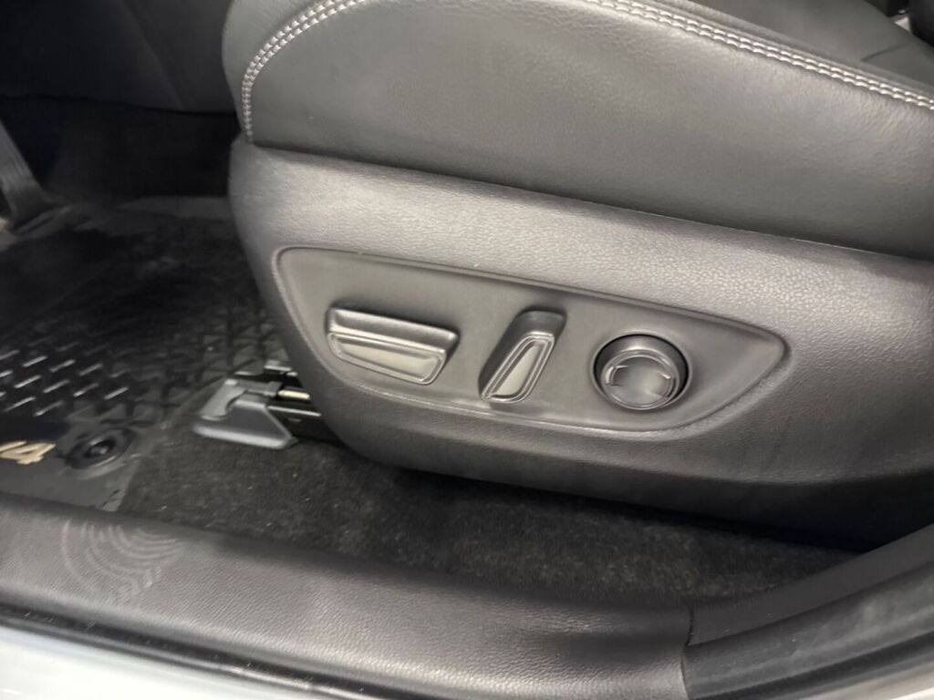 Toyota RAV4 2025 