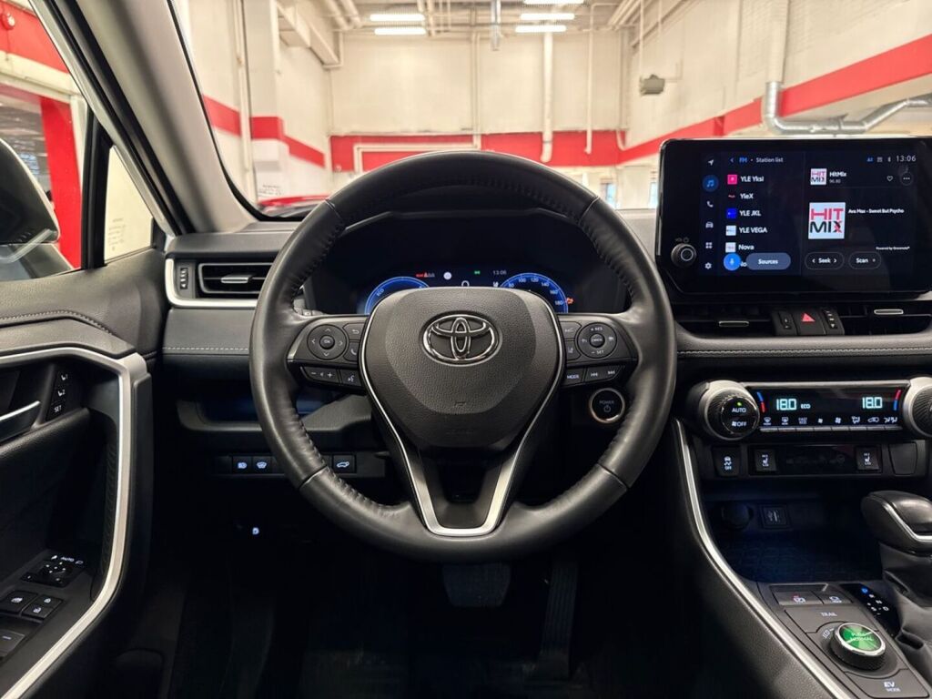 Toyota RAV4 2025 