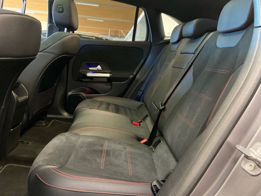 Mercedes-Benz EQA 2023 