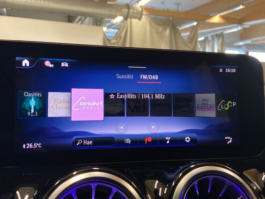 Mercedes-Benz EQA 2024 