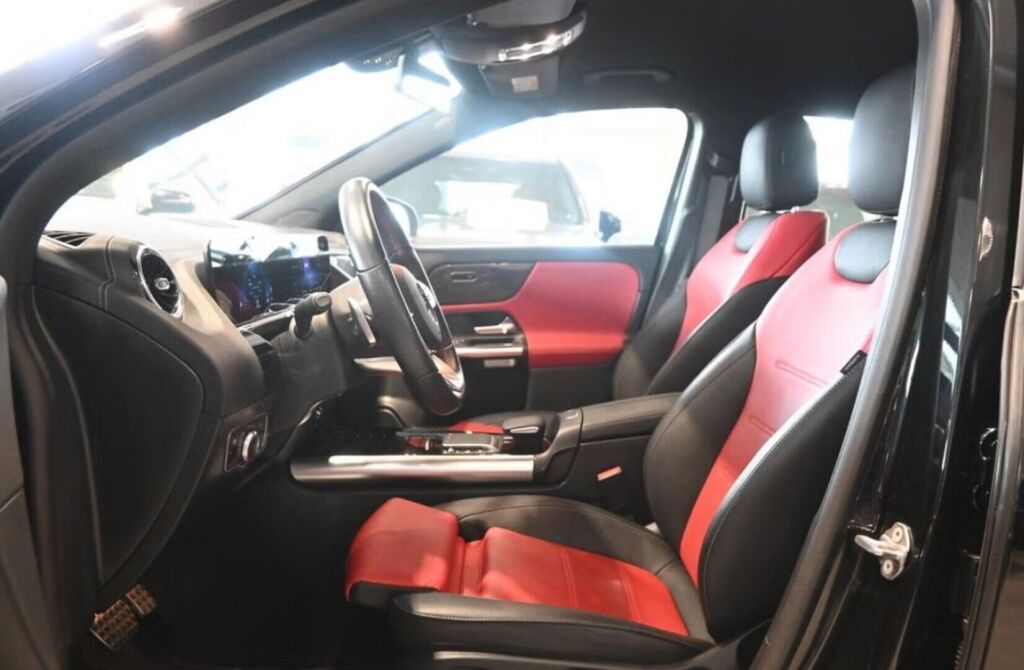 Mercedes-Benz GLA 2022 Musta