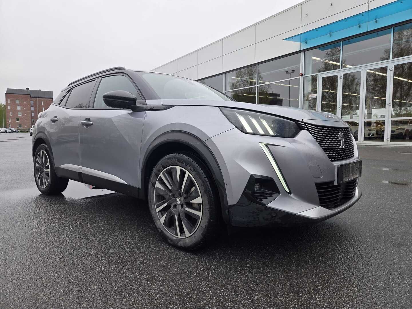 Peugeot e-2008