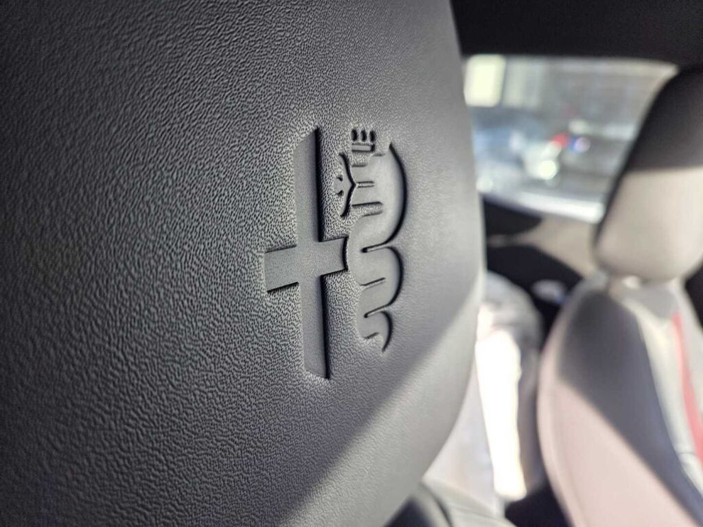 Alfa Romeo Junior 2025 Harmaa