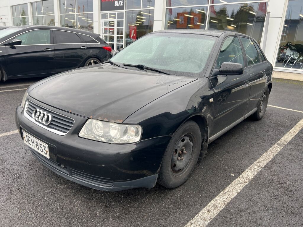 Audi A3 2001 Musta