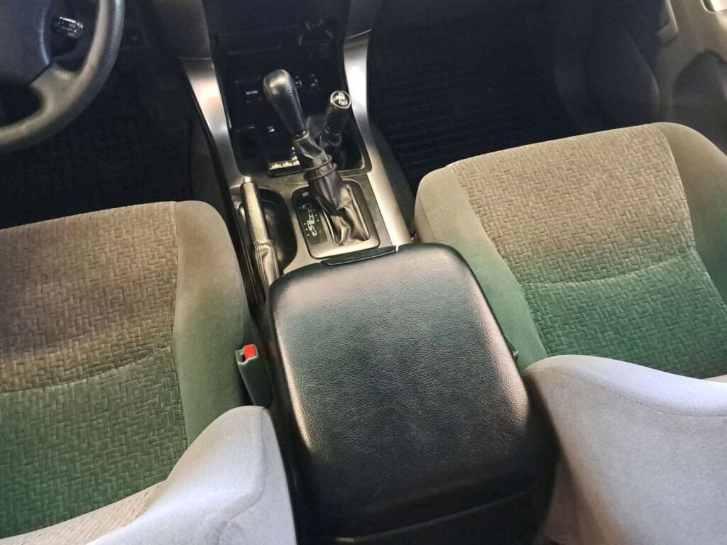 Toyota Land Cruiser 2003 Hopea