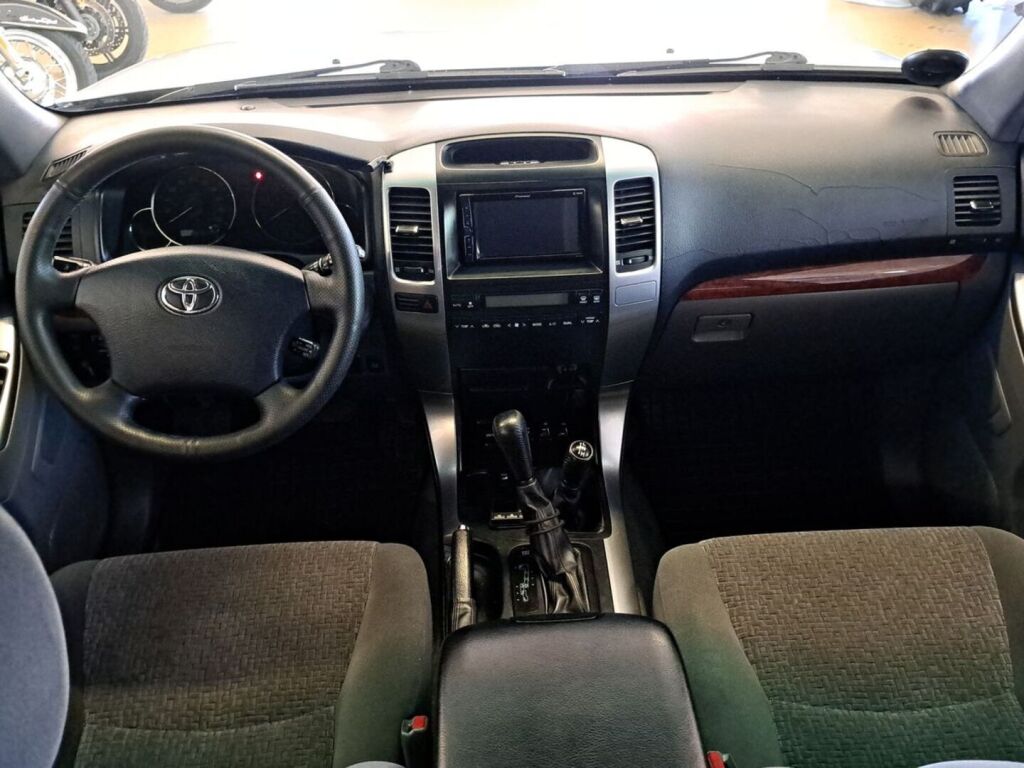 Toyota Land Cruiser 2003 Hopea