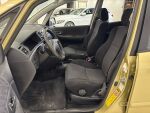 Toyota Corolla Verso 2003 Keltainen