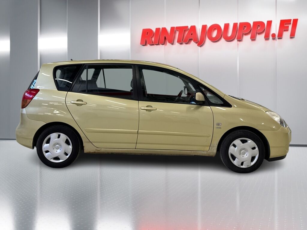 Toyota Corolla Verso 2003 Keltainen