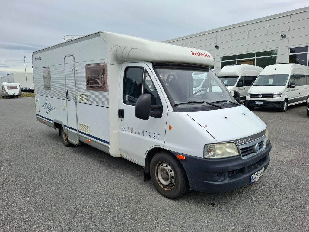 Dethleffs T6541 Advantage 2003 Valkoinen