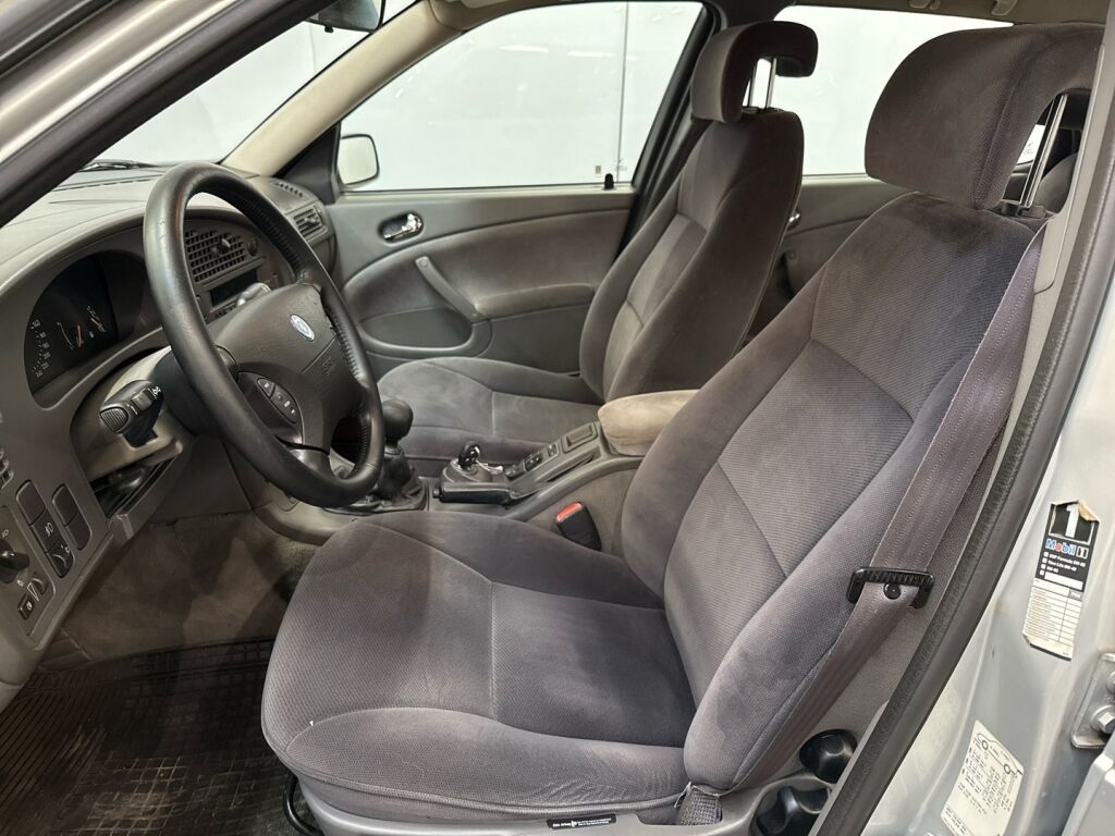 Saab 9-5 1998 Harmaa