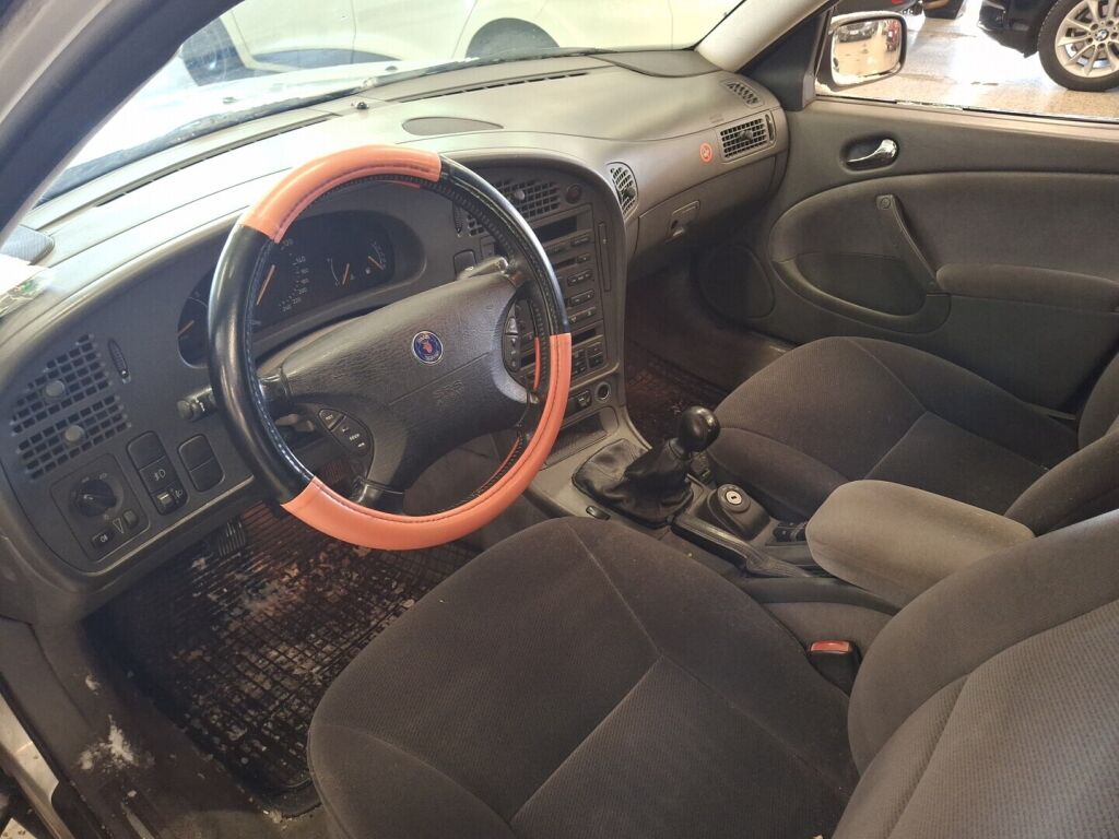 Saab 9-5 1998 Harmaa