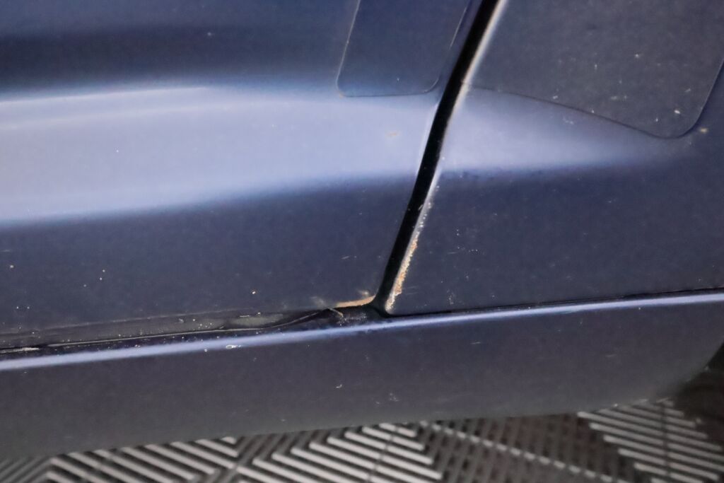 Toyota Avensis 2004 Sininen