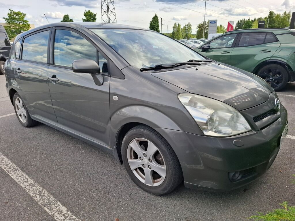 Toyota Corolla Verso 2005 Harmaa