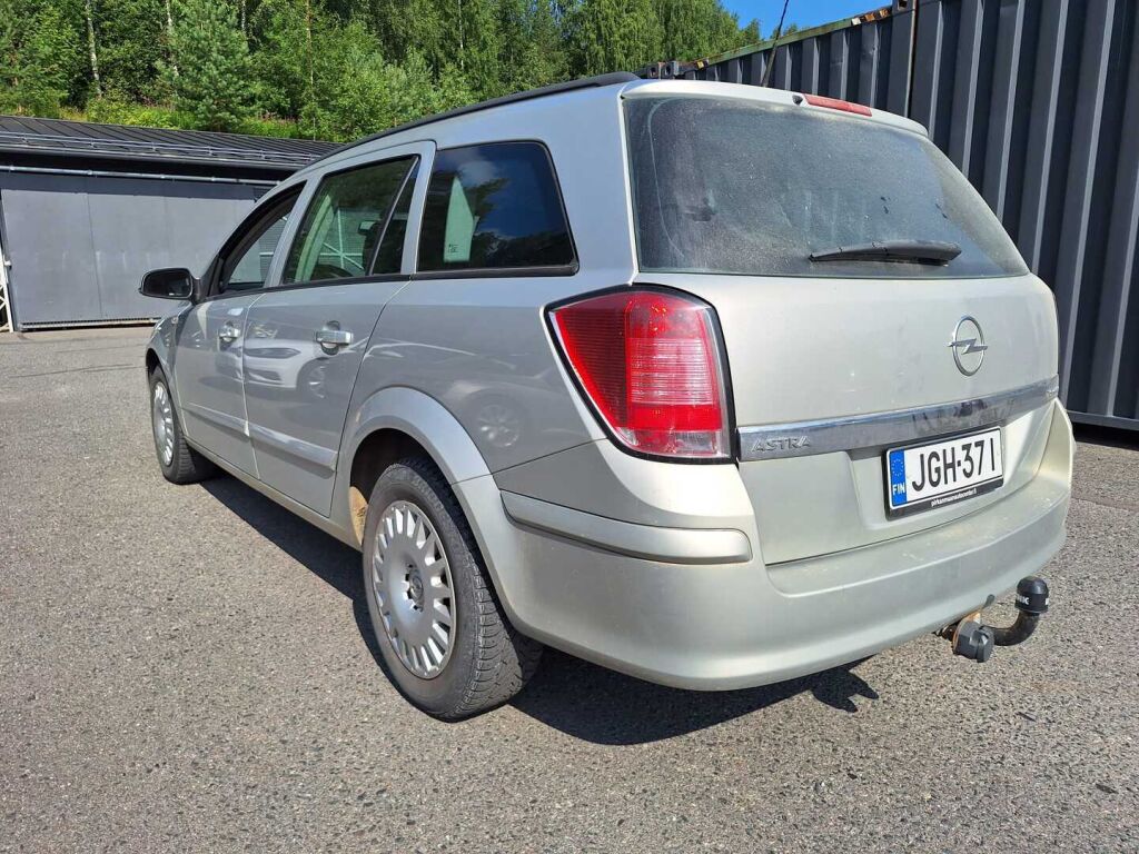 Opel Astra 2005 Ruskea (beige)