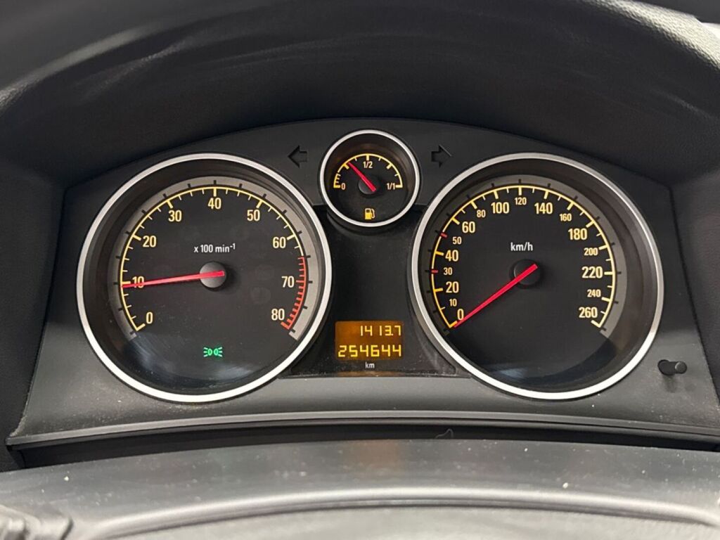 Opel Astra 2005 Ruskea (beige)