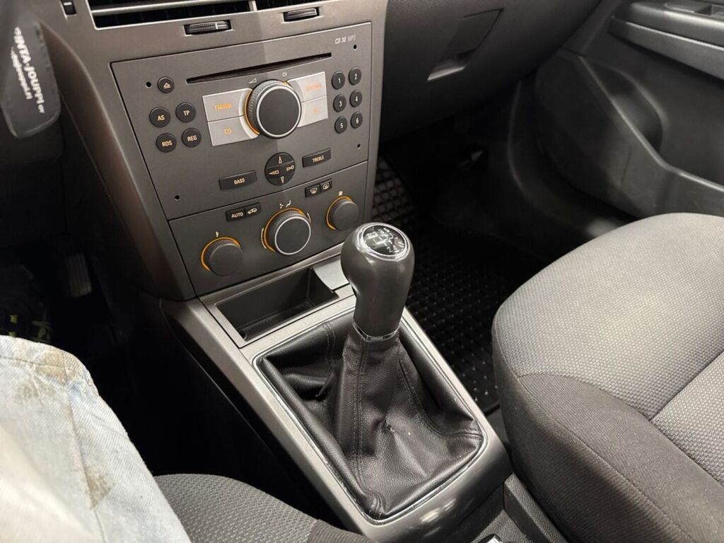 Opel Astra 2005 Ruskea (beige)