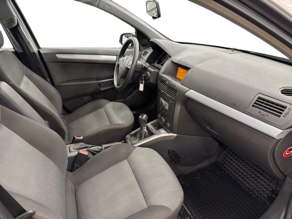 Opel Astra 2005 Ruskea (beige)