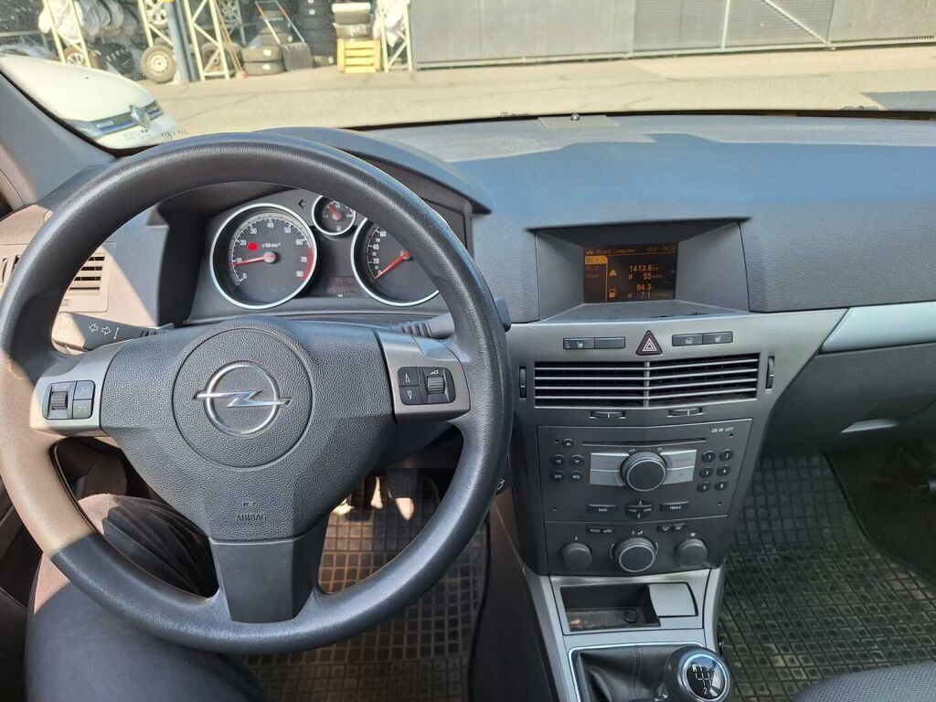 Opel Astra 2005 Ruskea (beige)