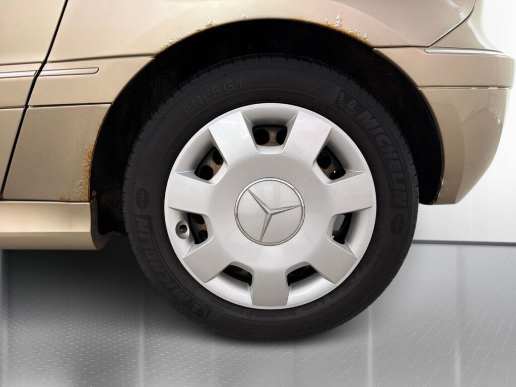 Mercedes-Benz B 2006 Harmaa