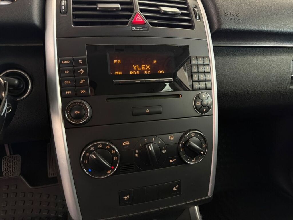 Mercedes-Benz B 2006 Harmaa