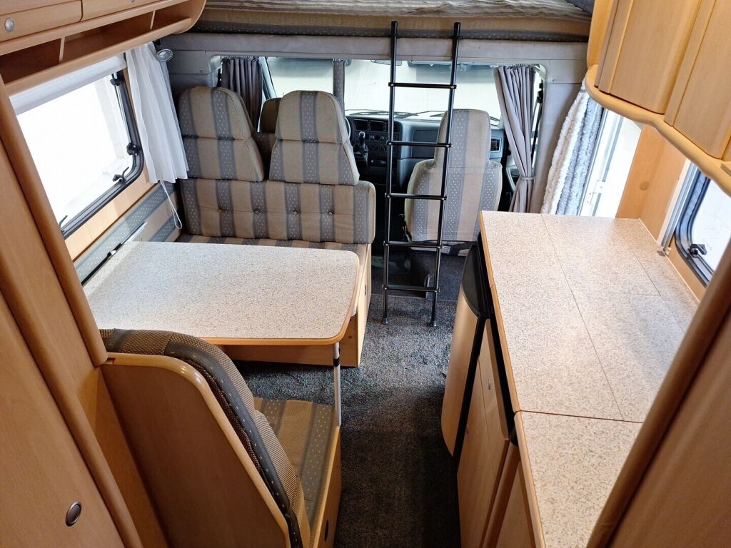 Dethleffs Esprit 2001 Valkoinen