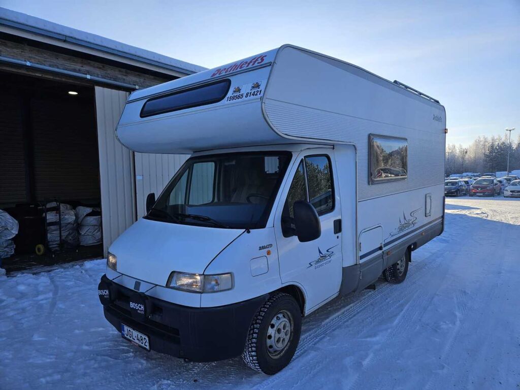 Dethleffs Esprit 2001 Valkoinen