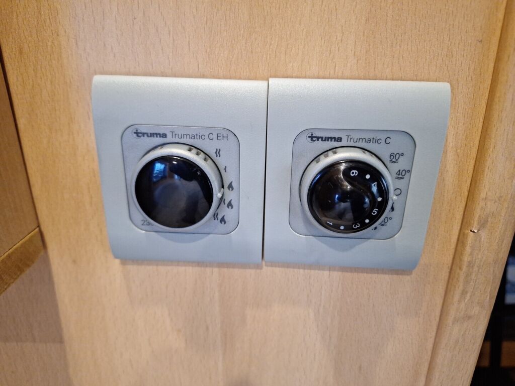 Dethleffs Esprit 2001 Valkoinen