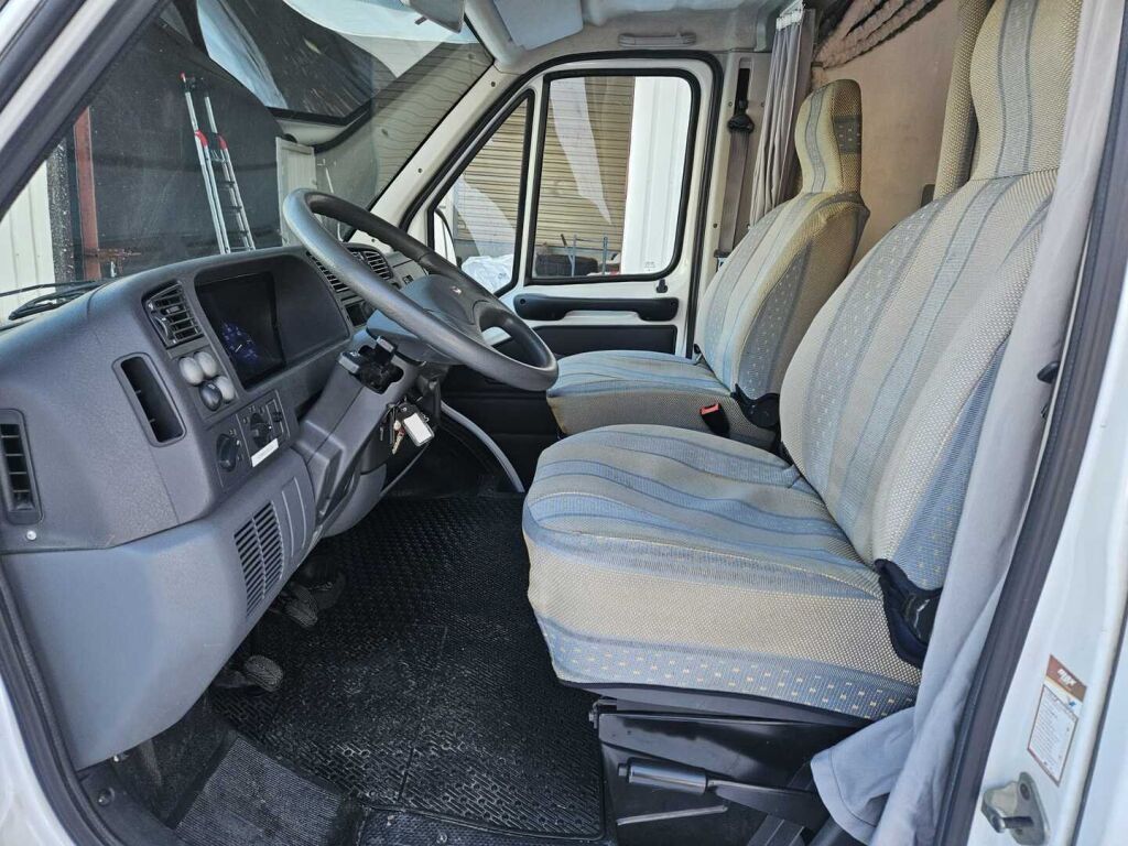 Dethleffs Esprit 2001 Valkoinen